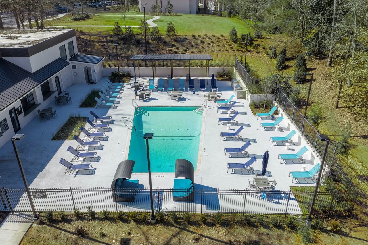 Icon Avondale Apartments - Photo 6 of 11