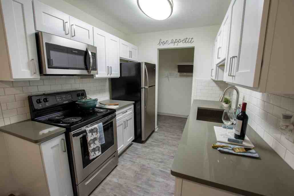 Icon Avondale Apartments - Photo 4 of 11