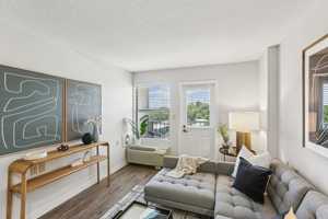 featured image of 200 E Webster St