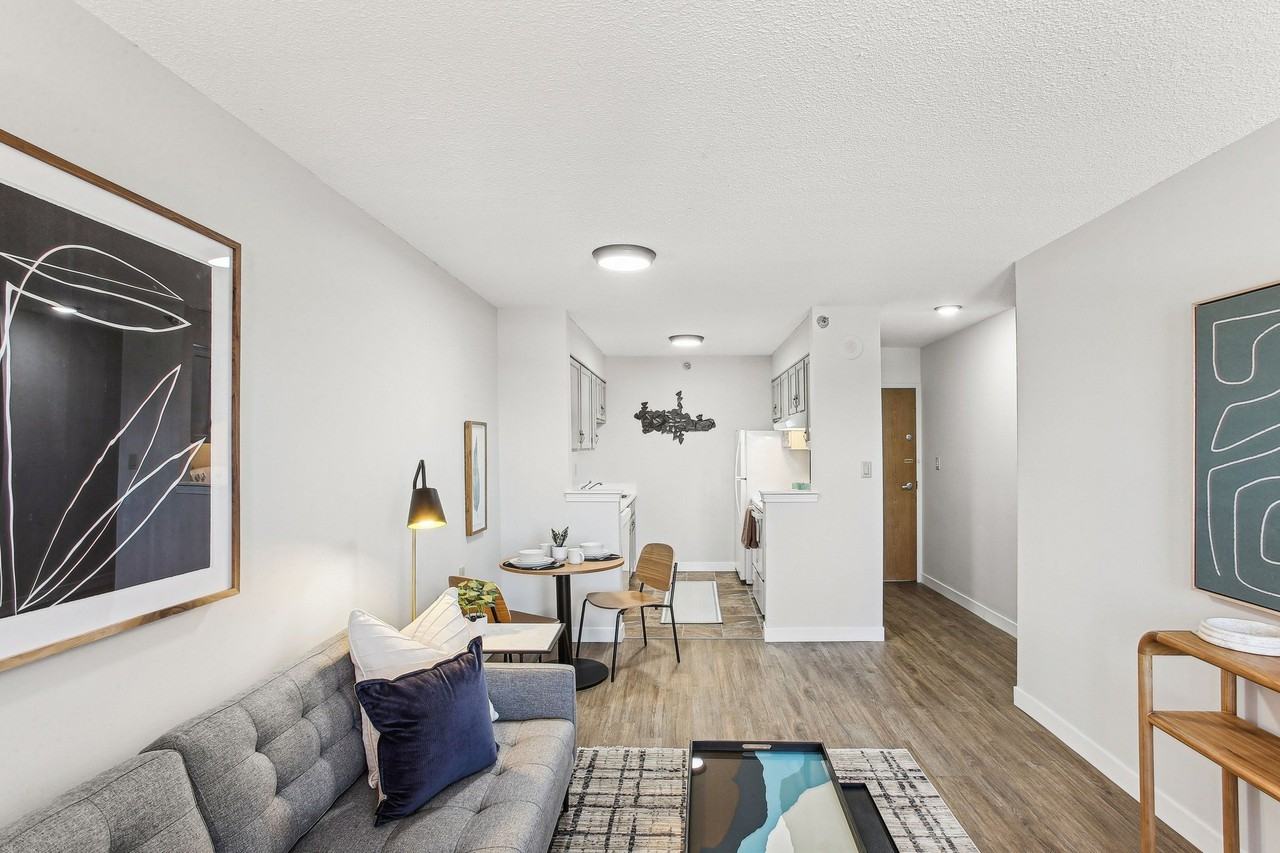 200 Webster - Photo 6 of 50