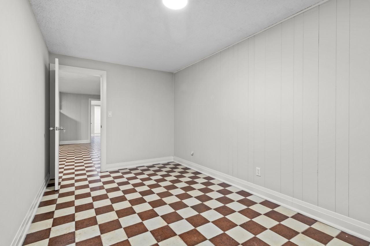 115 Trowell Avenue - Photo 17