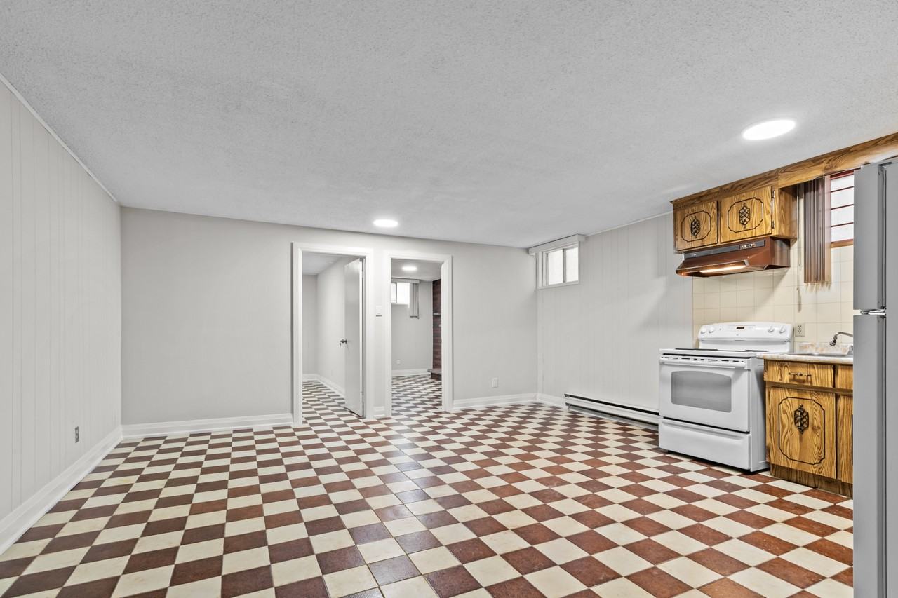 115 Trowell Avenue #BSMT - Photo 4 of 20