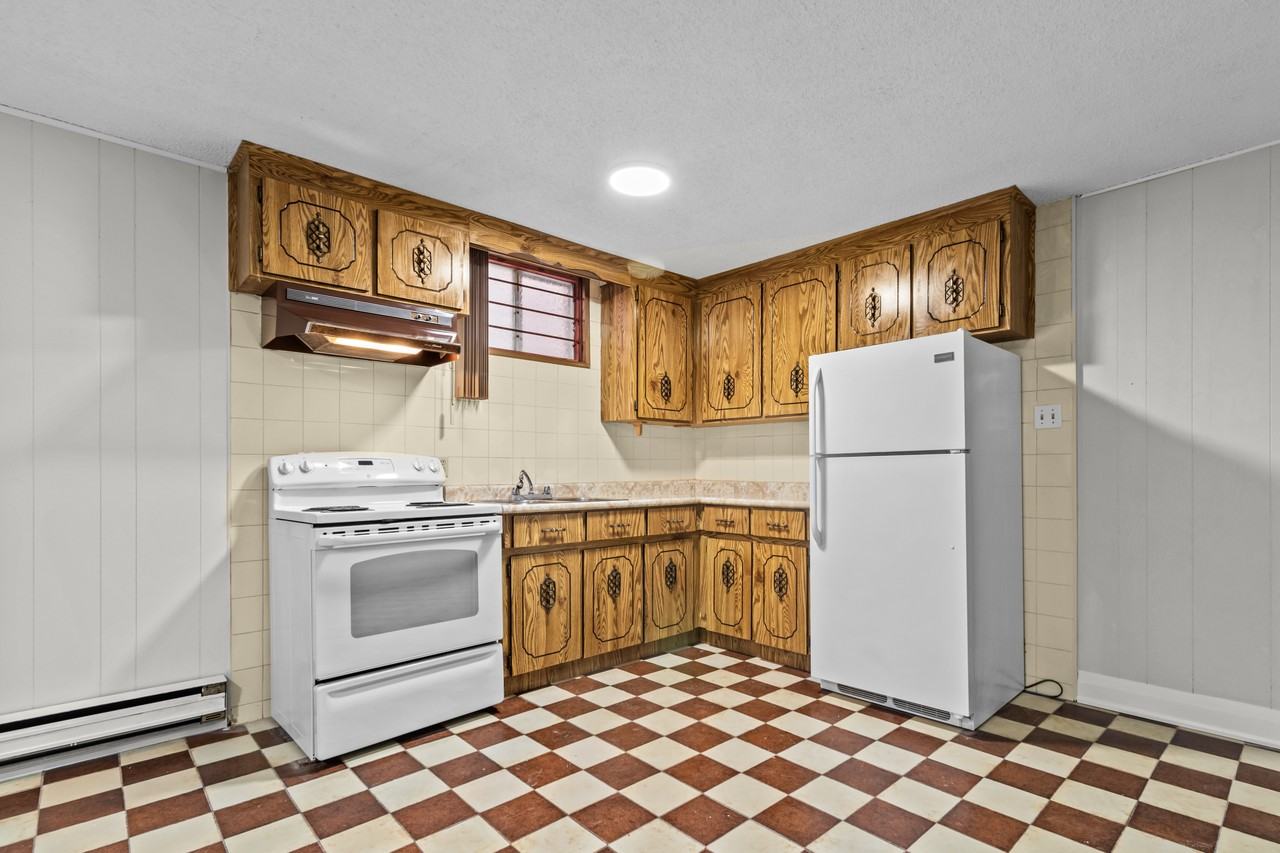 115 Trowell Avenue #BSMT - Photo 3 of 20