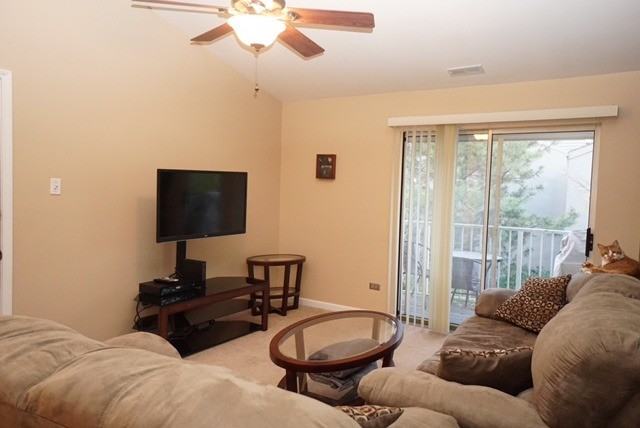 44 N Park Ave #7 - Photo 3 of 12