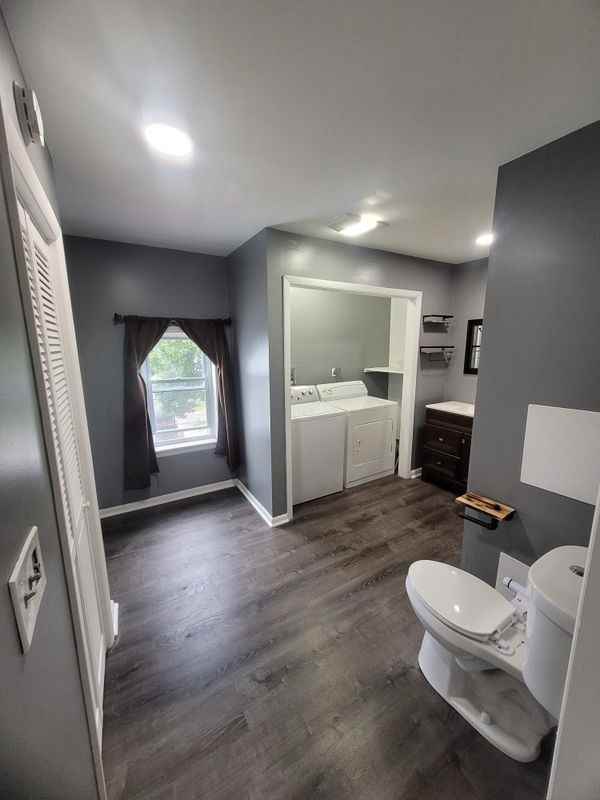 1523 3rd Ave - Photo 3 of 8