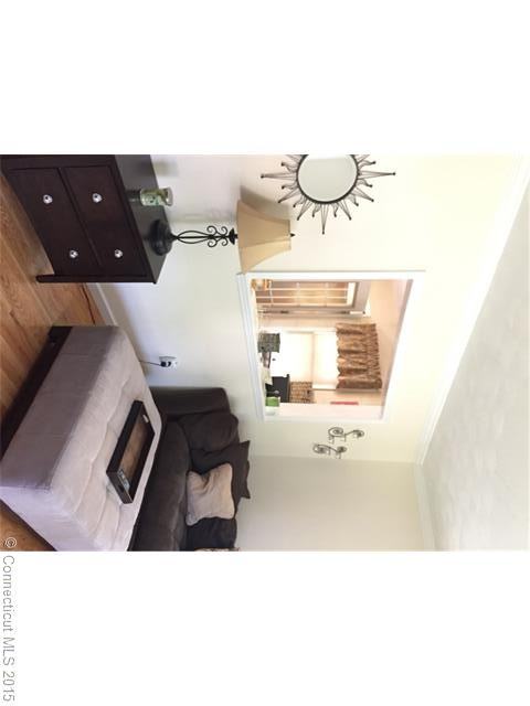 64 Birchcrest Dr - Photo 2 of 19