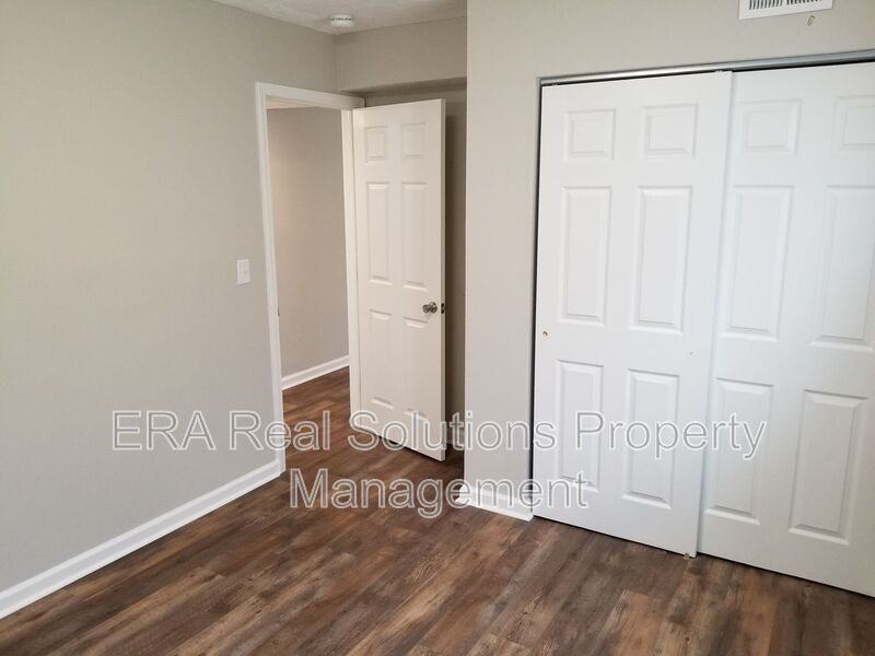 918 Rarig Ave #A - Photo 3 of 17
