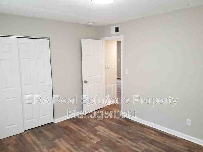 918 Rarig Ave #A - Photo 5 of 17
