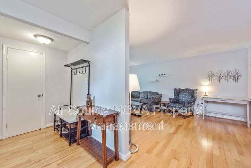 10343 Bushman Dr - Photo 7 of 44
