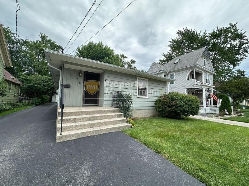 408 E Clark St, Crown Point, IN 46307 3 Bedroom House for 1,895/month