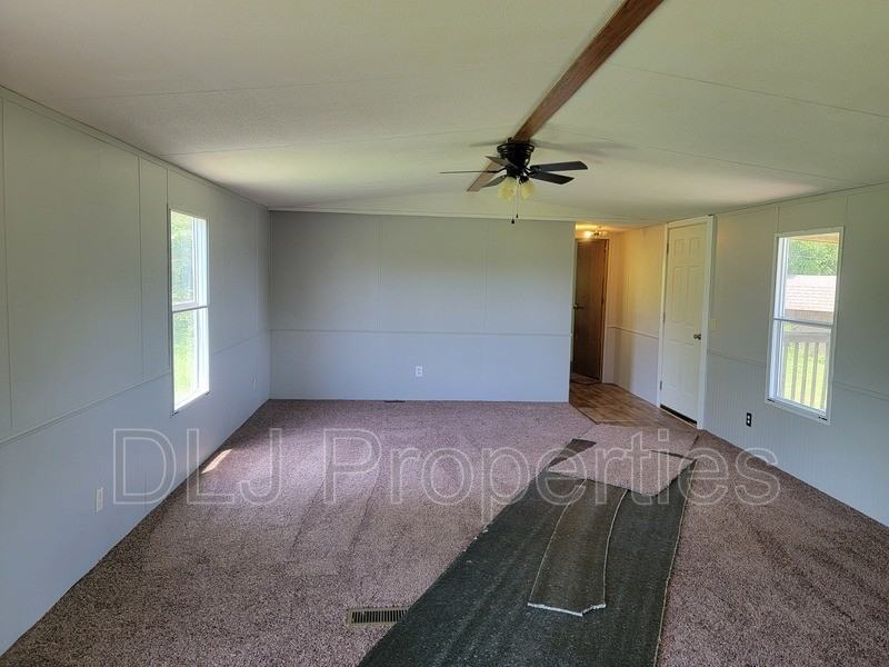 619 Matties Way - Photo 3 of 15