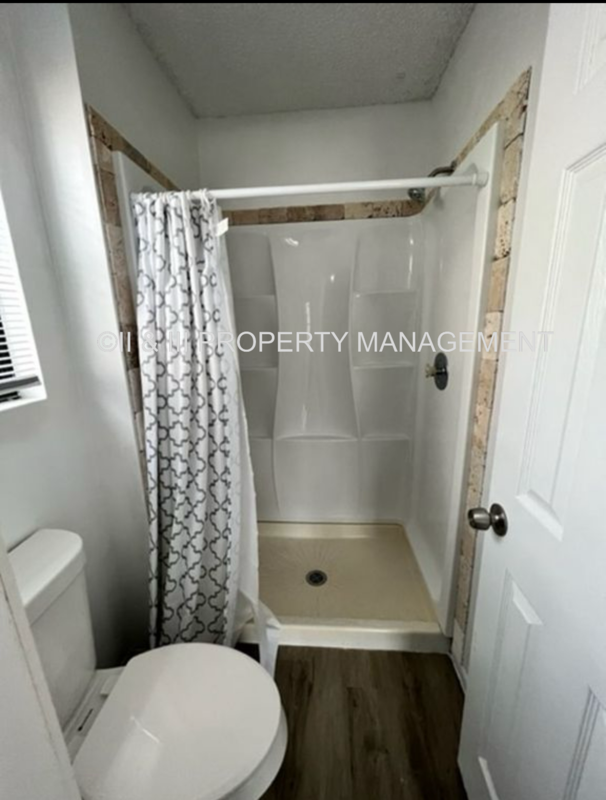9217 Central St - Photo 4 of 20
