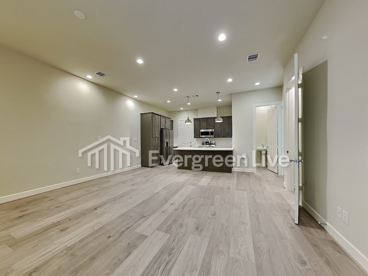 5742 Quinn Landing Ln - Photo 5 of 16