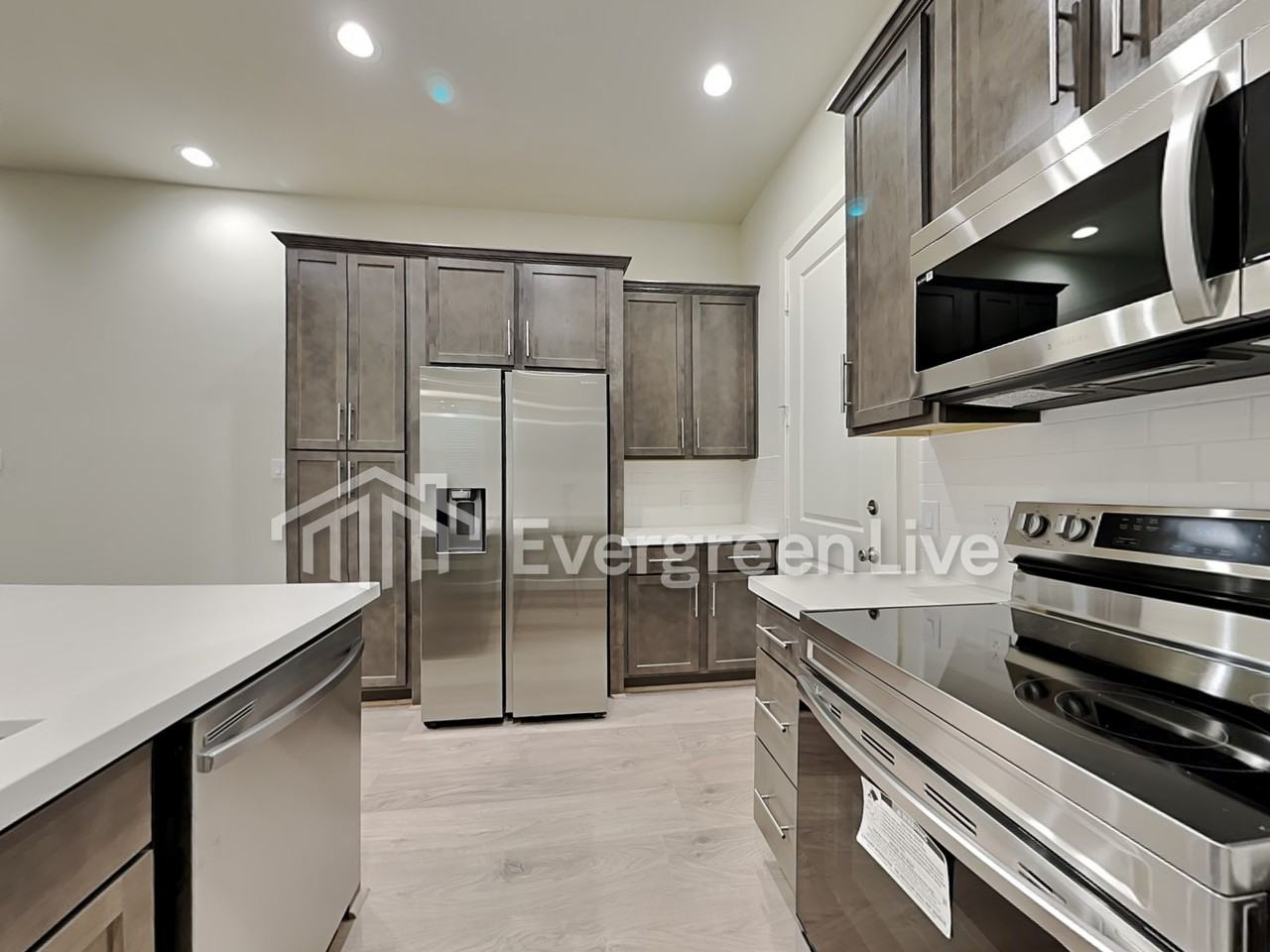 5742 Quinn Landing Ln - Photo 2 of 16