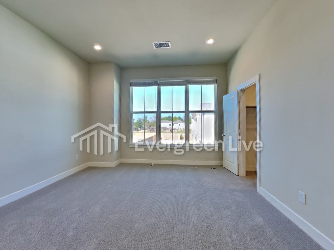 2607 James Madison Way - Photo 7 of 16