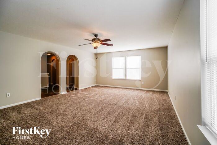 1070 Goldeneye Dr - Photo 2 of 15