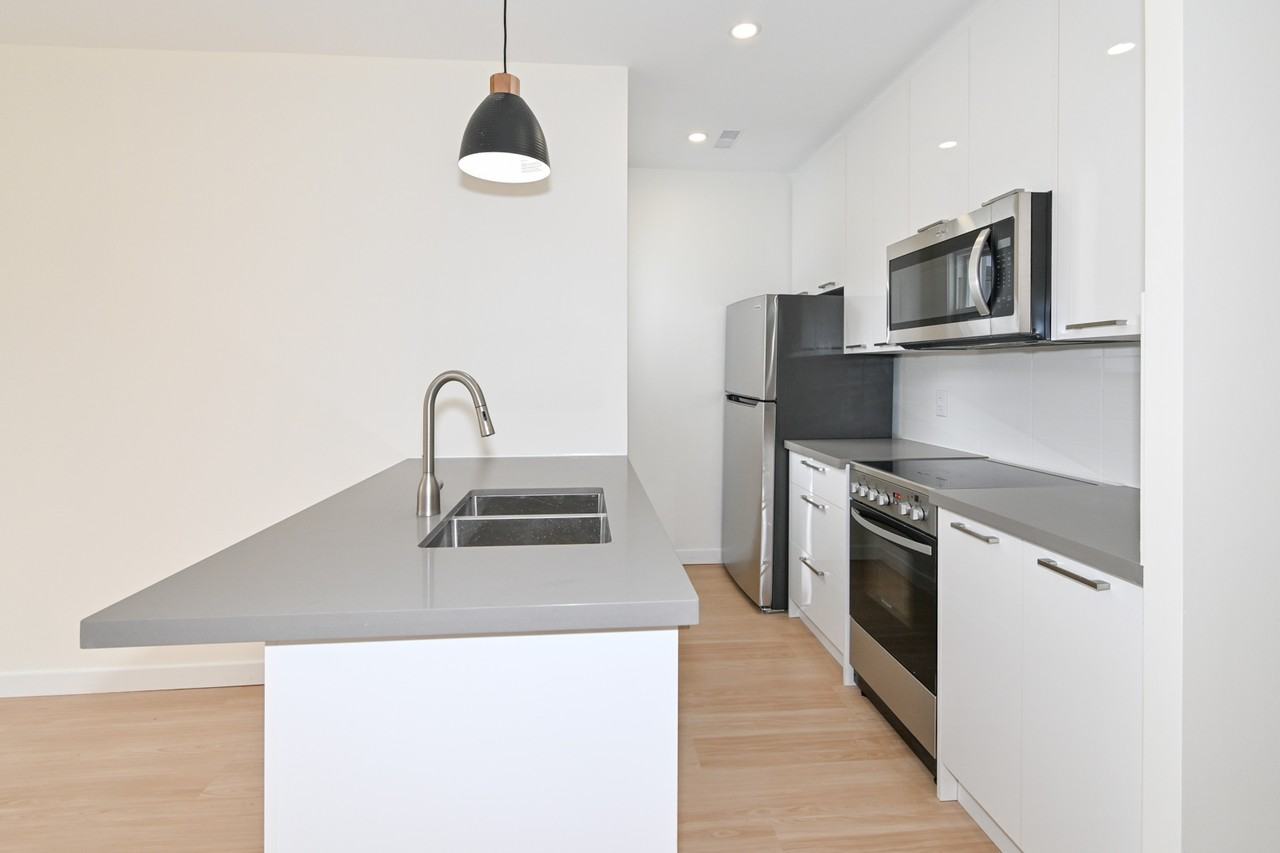 113 Woodbine Avenue #2 - Photo 3 of 17