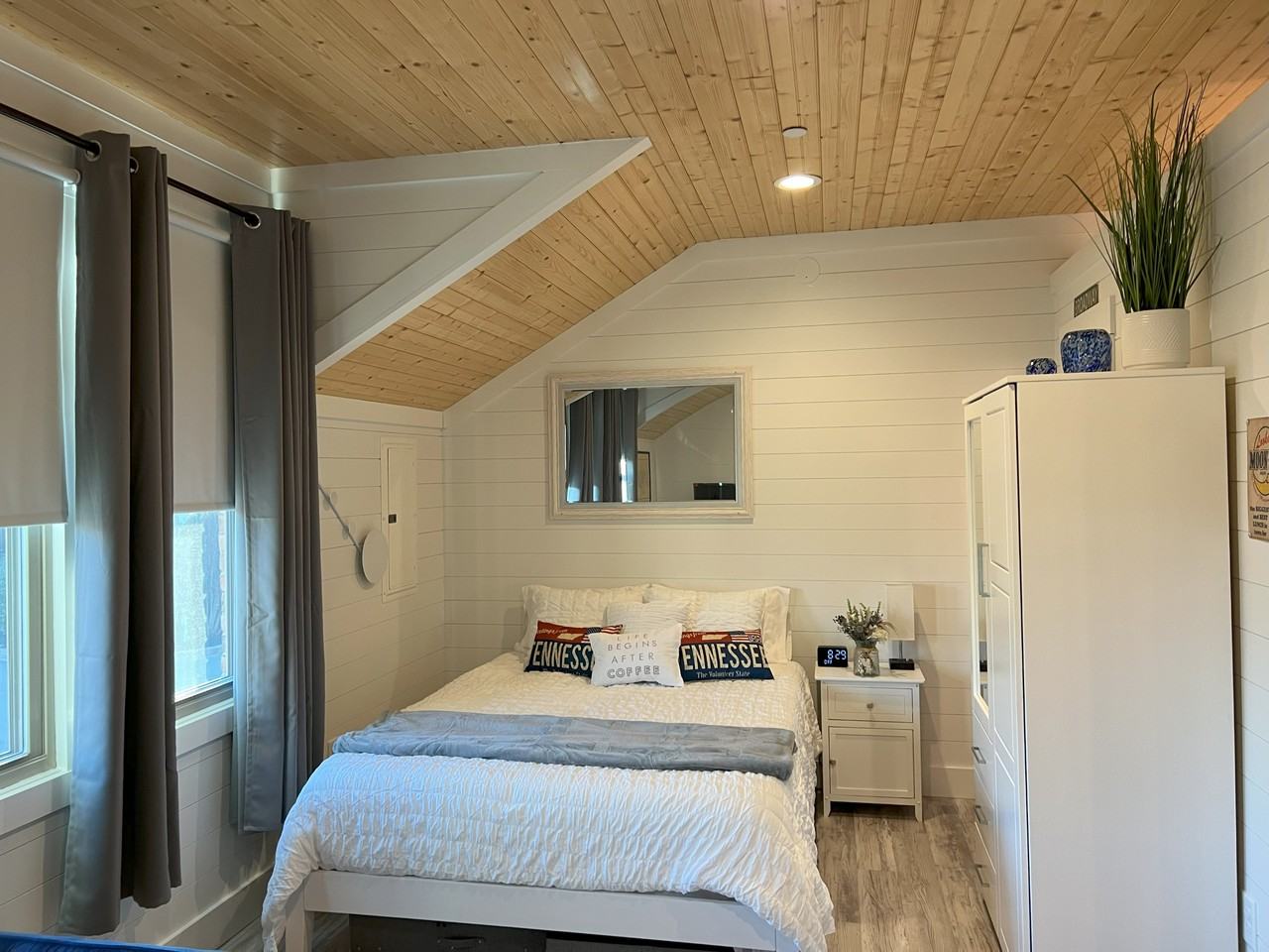 166 Dean St #1 - Photo 5 of 13