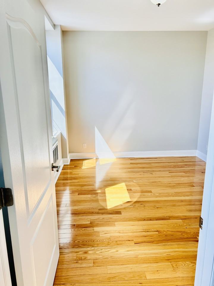 45 S Broadway #1H - Photo 6 of 9