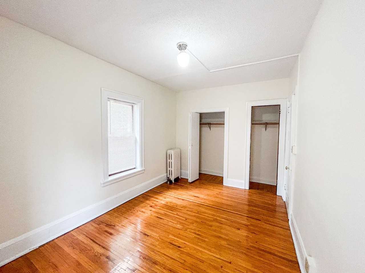 1619 Lagoon Ave - Photo 4 of 28