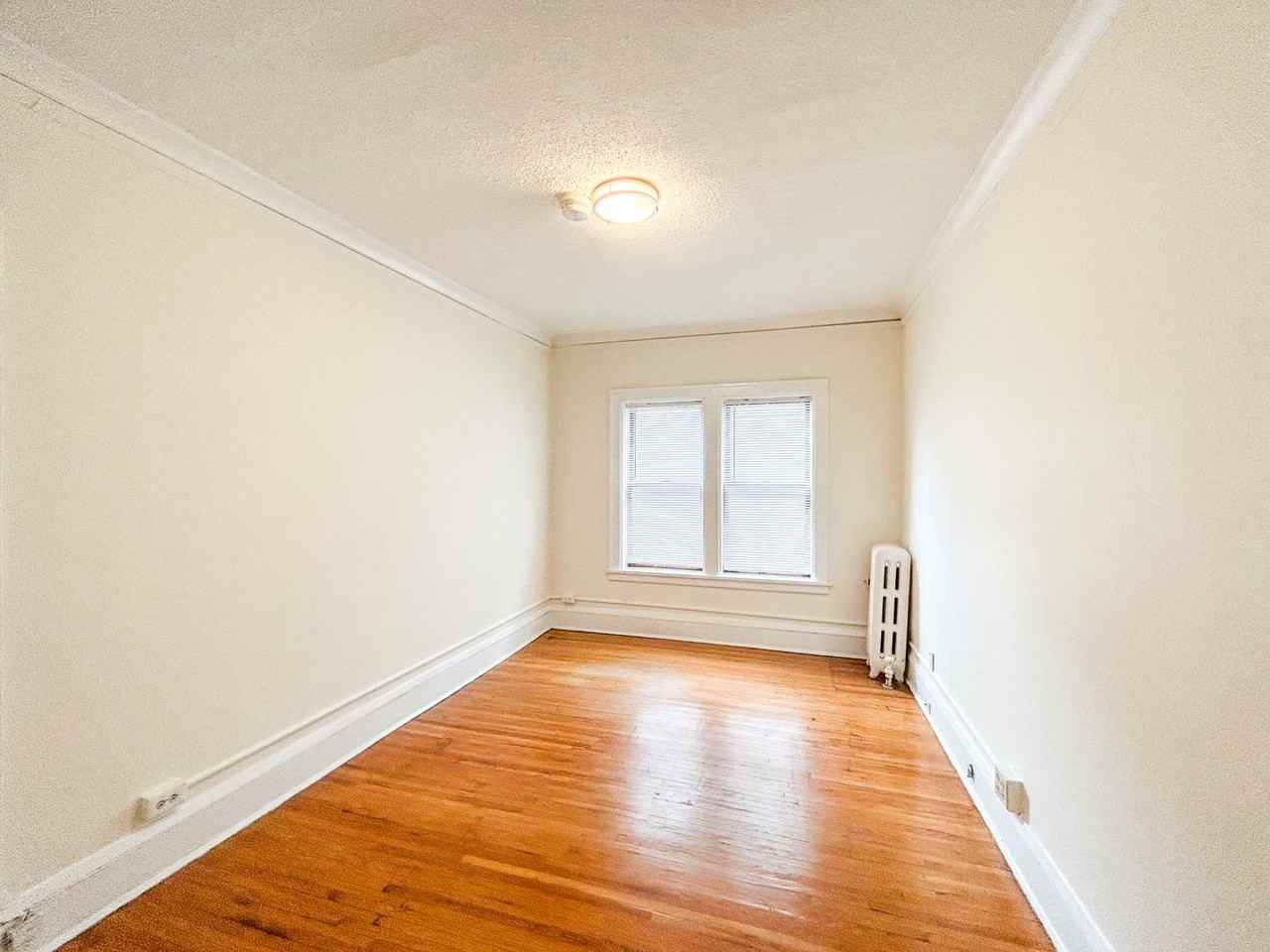 1619 Lagoon Ave - Photo 6 of 28