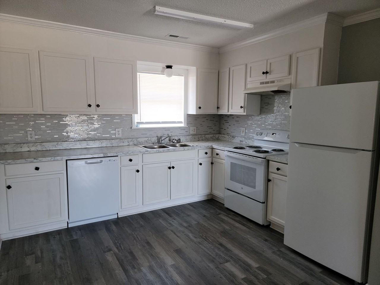 Green Meadows - Photo 3 of 7