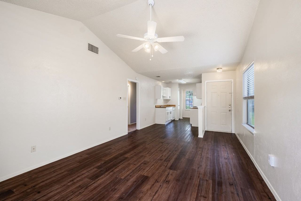 12311 Alderbrook Dr #B - Photo 3 of 21