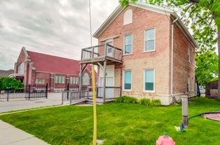 190 Victoria St N - Photo 1 of 1