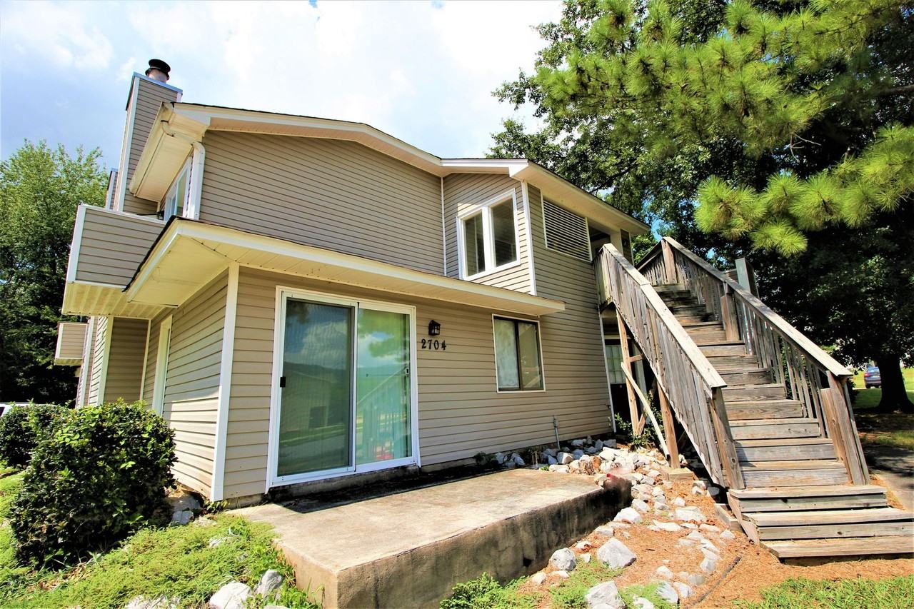 2704 Lantern Walk Se #G - Photo 3 of 12