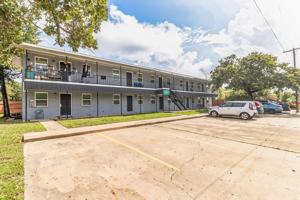 featured image of 306 Calhoun Dr