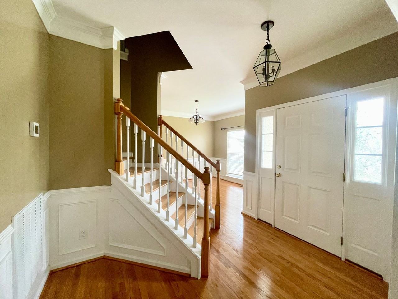 1128 Walden Place Drive - Photo 3 of 24