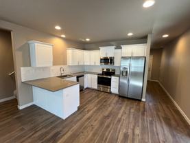 Receive $500 Off First Month’s Rent w/12 Month Lease! - Photo 1 of 1