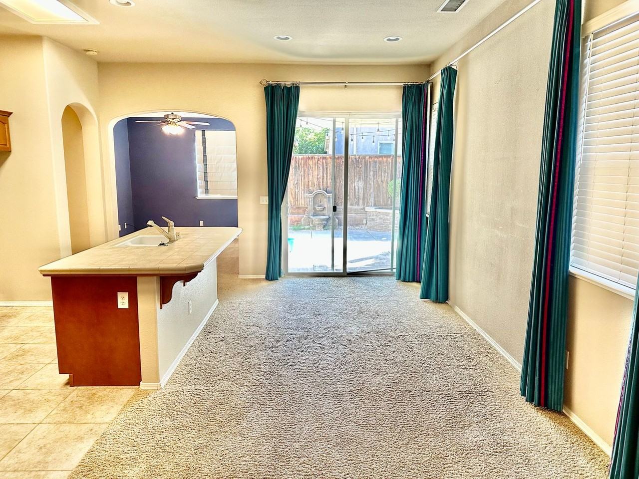 4048 W Apple Tree Ln - Photo 5 of 22