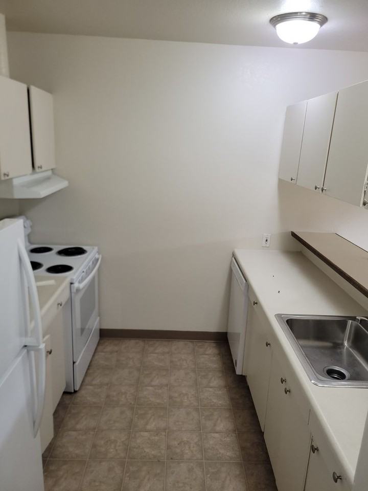 339-Walnut Hill Apartments - Photo 6 of 19