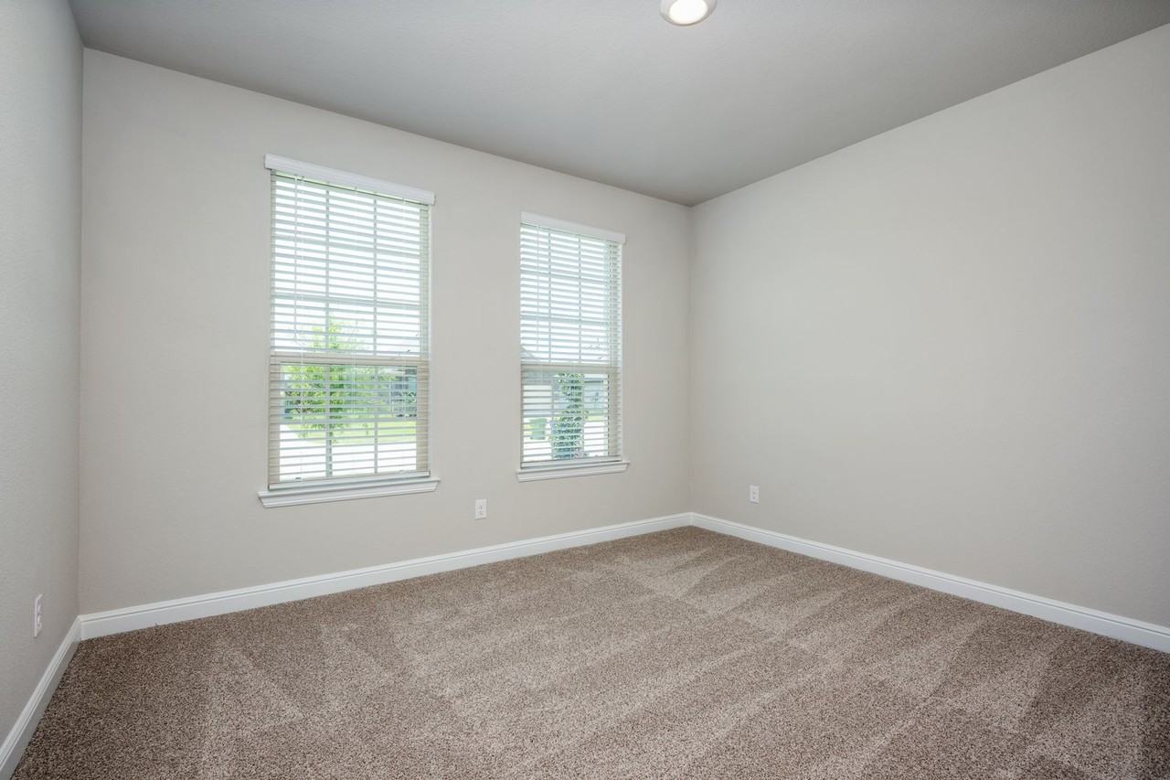 5231 Meadow Ln - Photo 6 of 19
