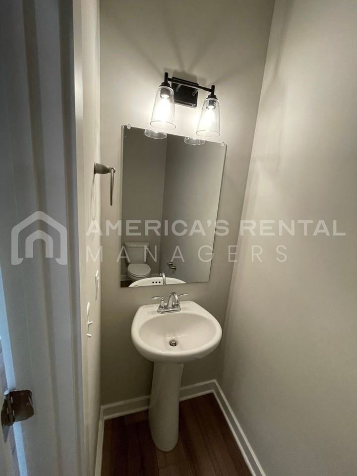 315 Shiloh Creek Dr - Photo 6 of 38