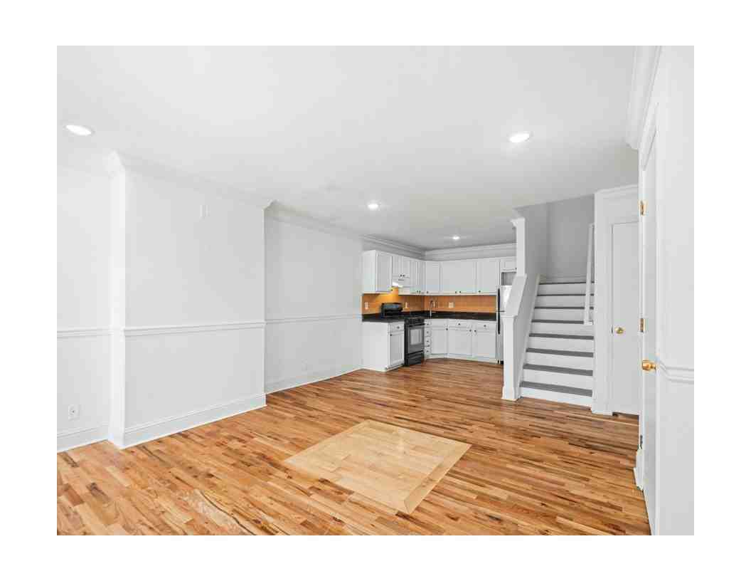 4054 Aspen Street - Photo 2 of 10