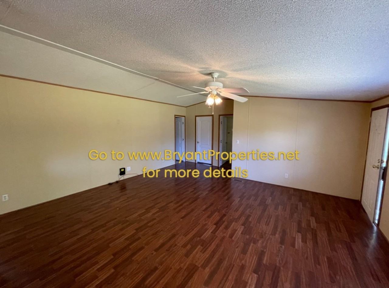 402 Parker Rd - Photo 2 of 16