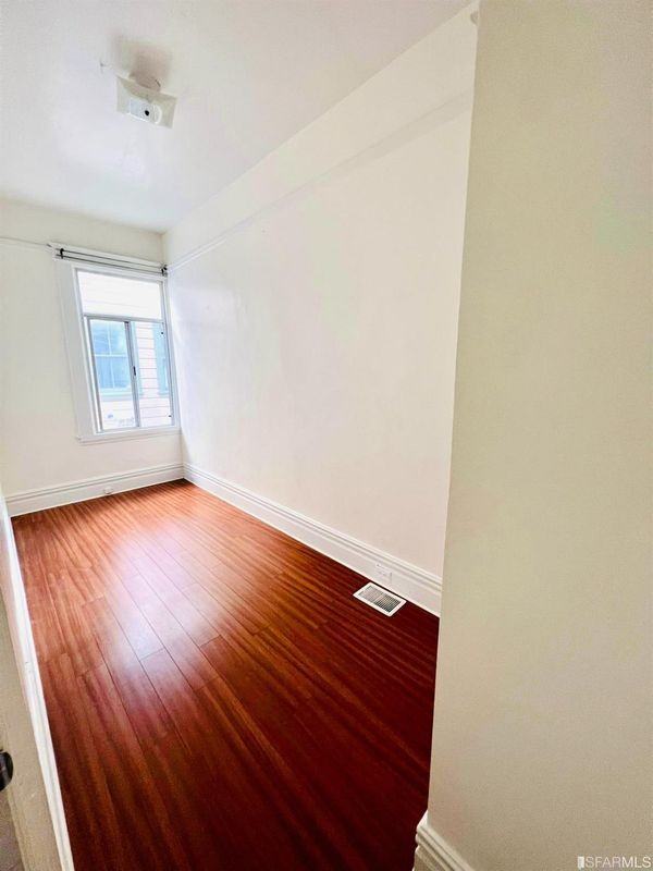 1847 Stockton St - Photo 3 of 12