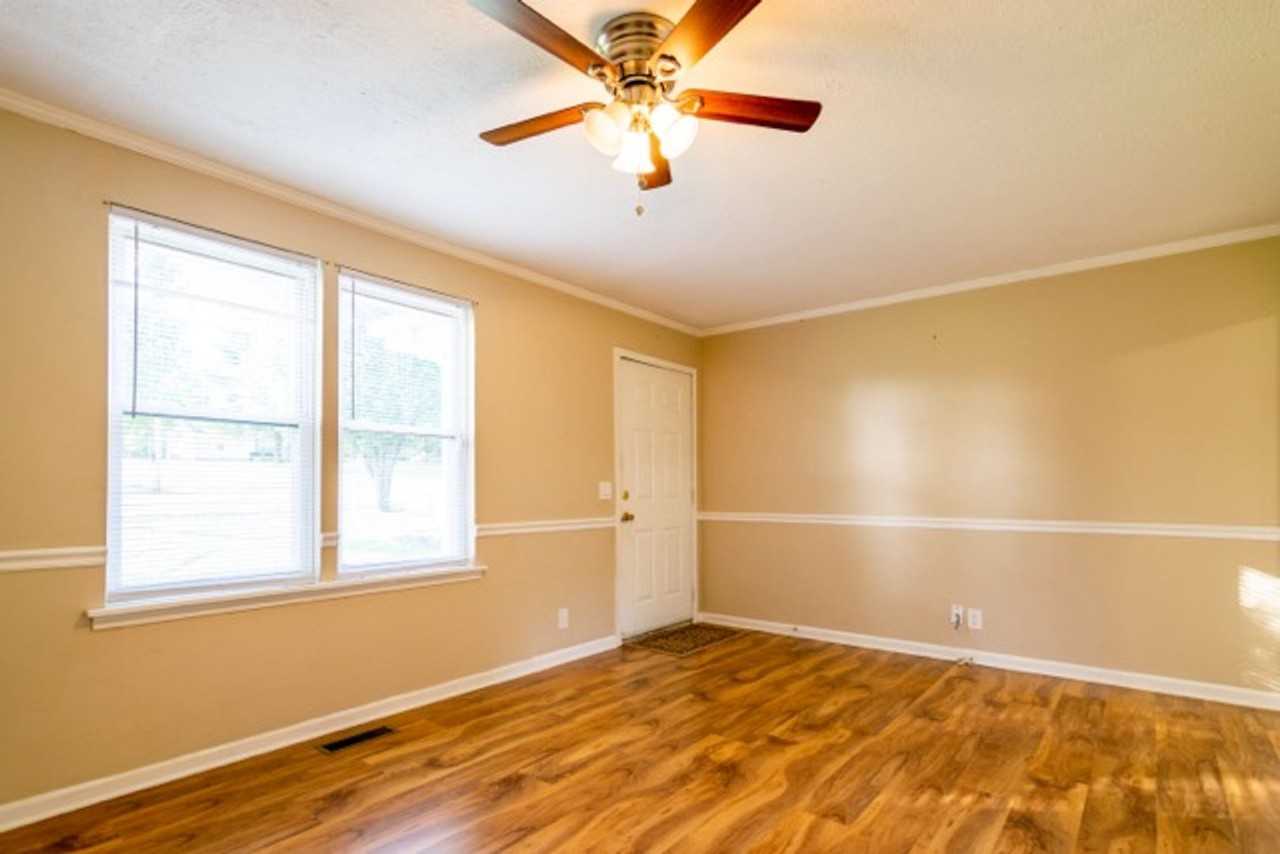 1134 Wynnewood Dr - Photo 3 of 24