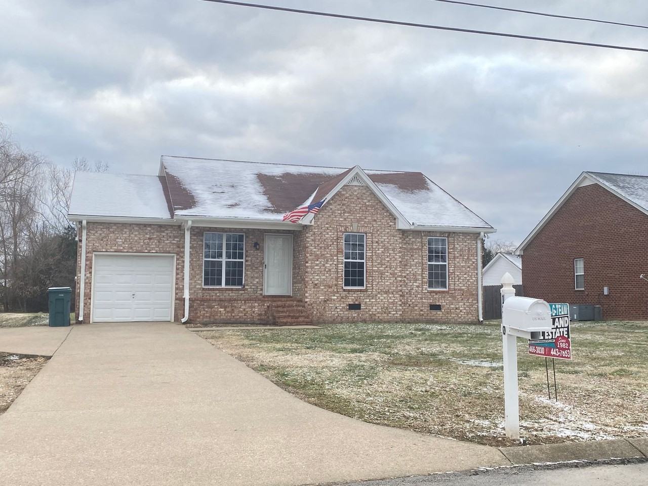 1320 Stroud Dr - Photo 2 of 13