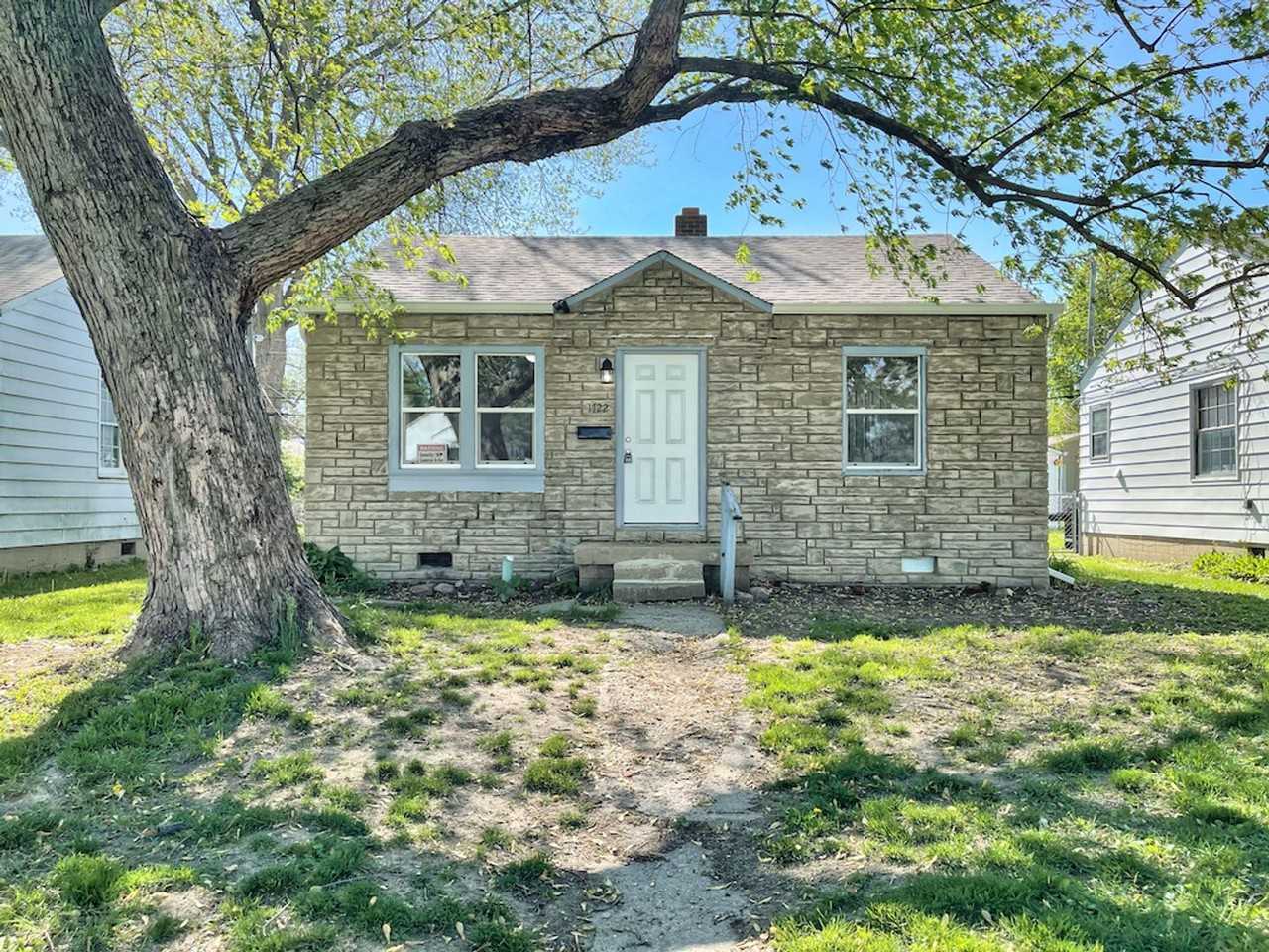 1722 N Euclid Ave - Photo 2 of 12