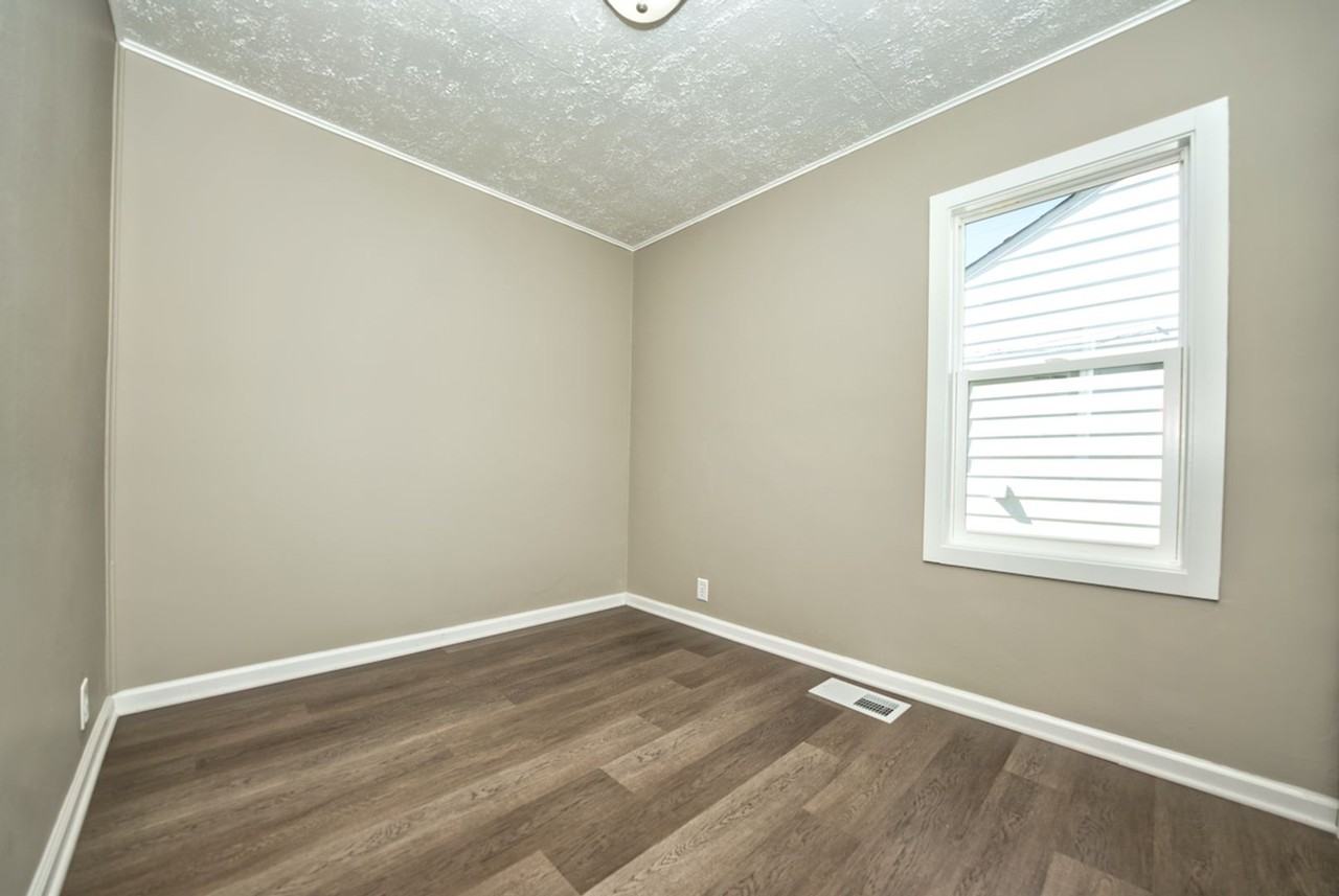 1722 N Euclid Ave - Photo 4 of 12