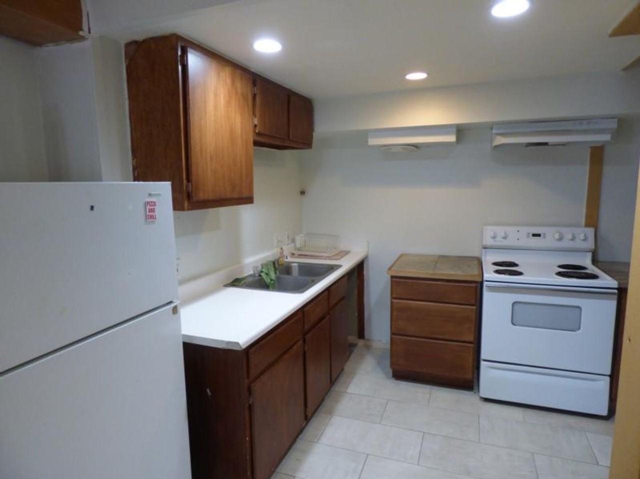 105 Grand Ave - Photo 3 of 9