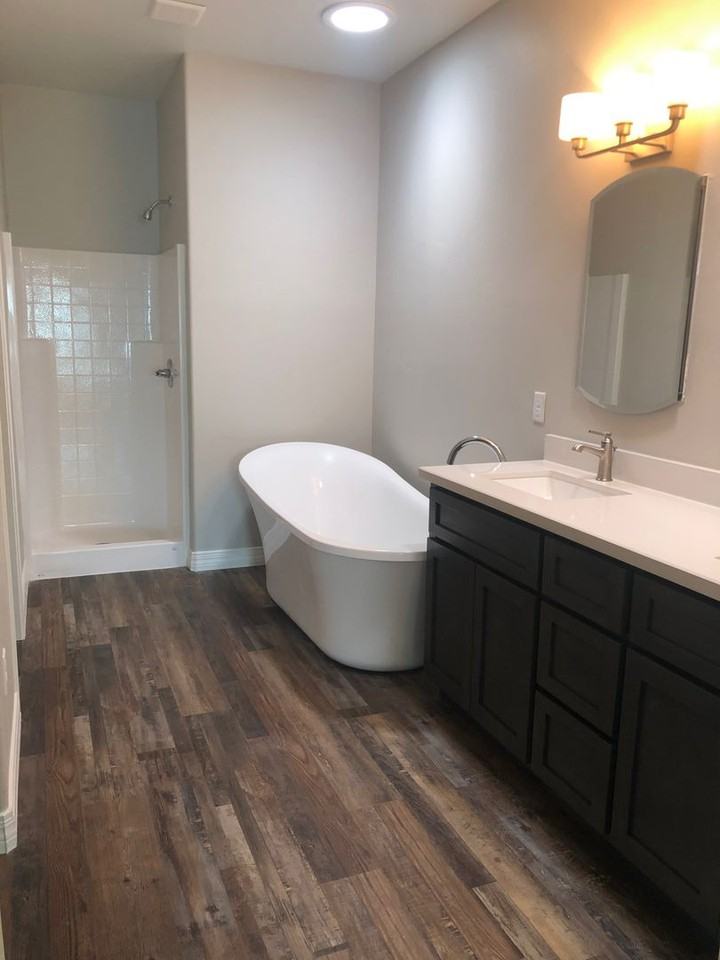 373 E Crane St - Photo 3 of 7