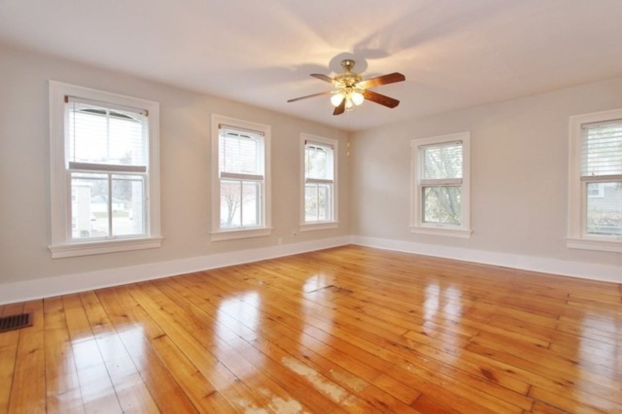 1123 Liberty St - Photo 2 of 8