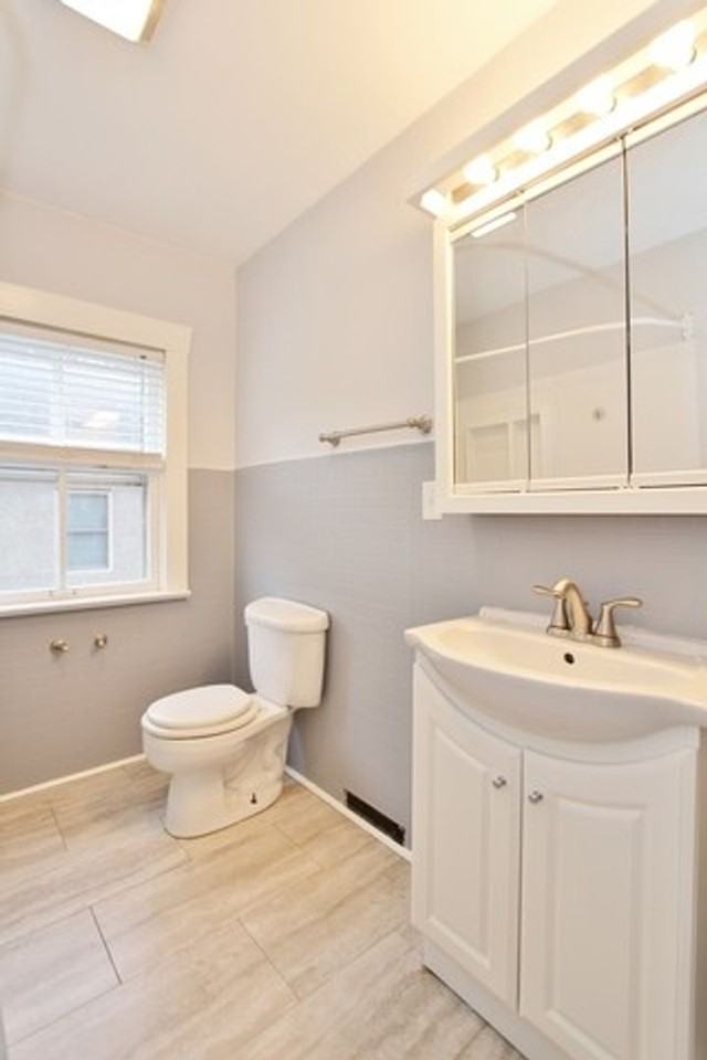 1123 Liberty St - Photo 6 of 8