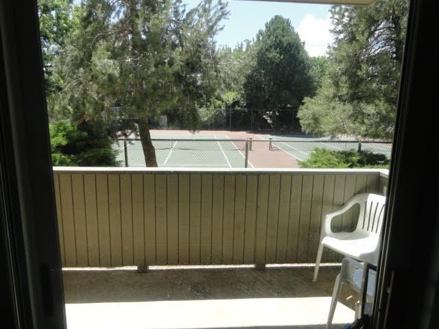 3240 Iris Ave - Photo 4 of 20