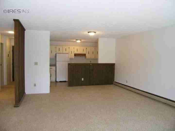 3240 Iris Ave - Photo 6 of 20
