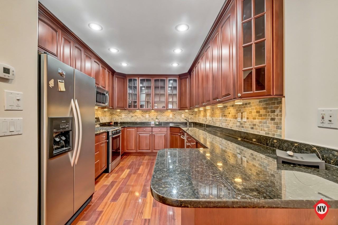 705 Van Lill St - Photo 3 of 16
